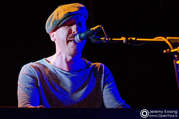 2014-05-09 NEEDTOBREATHE Foy Vance Concert-3