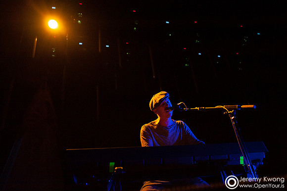 2014-05-09 NEEDTOBREATHE Foy Vance Concert-4